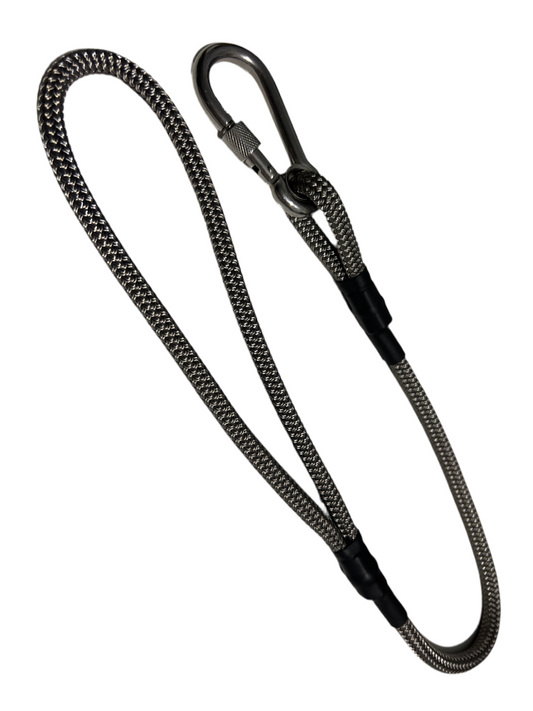 700mm STRONG Leash with locking Carabiner, Graphite